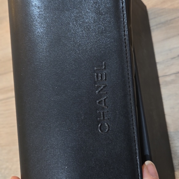 NWT CHANEL SUNGLASS CASE! - Picture 2 of 5